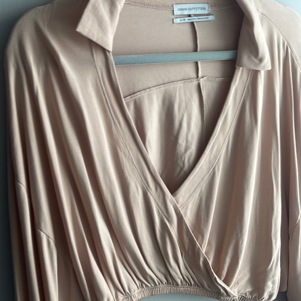Urban Outfitters Long sleeve top